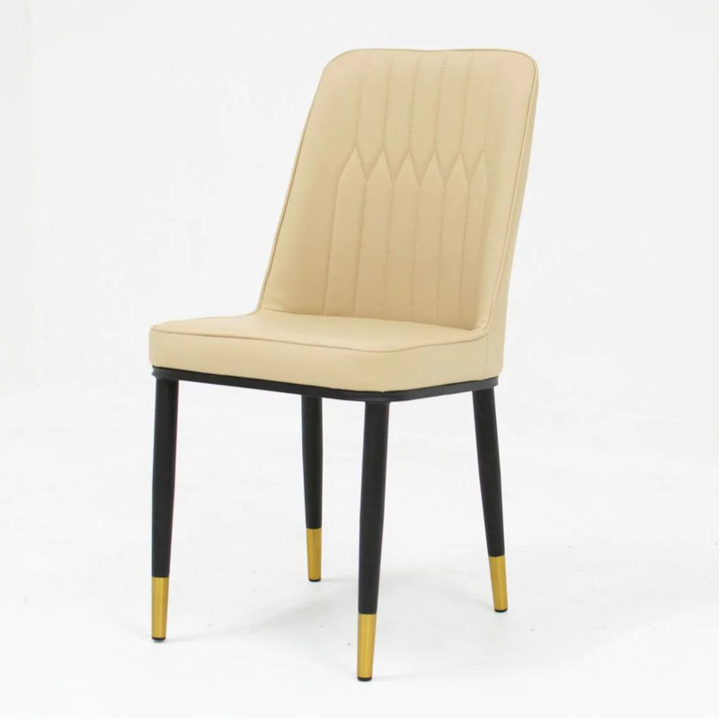 Chaise d'appoint en cuir beige