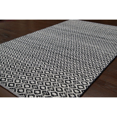Keen Geometric Indoor Rug