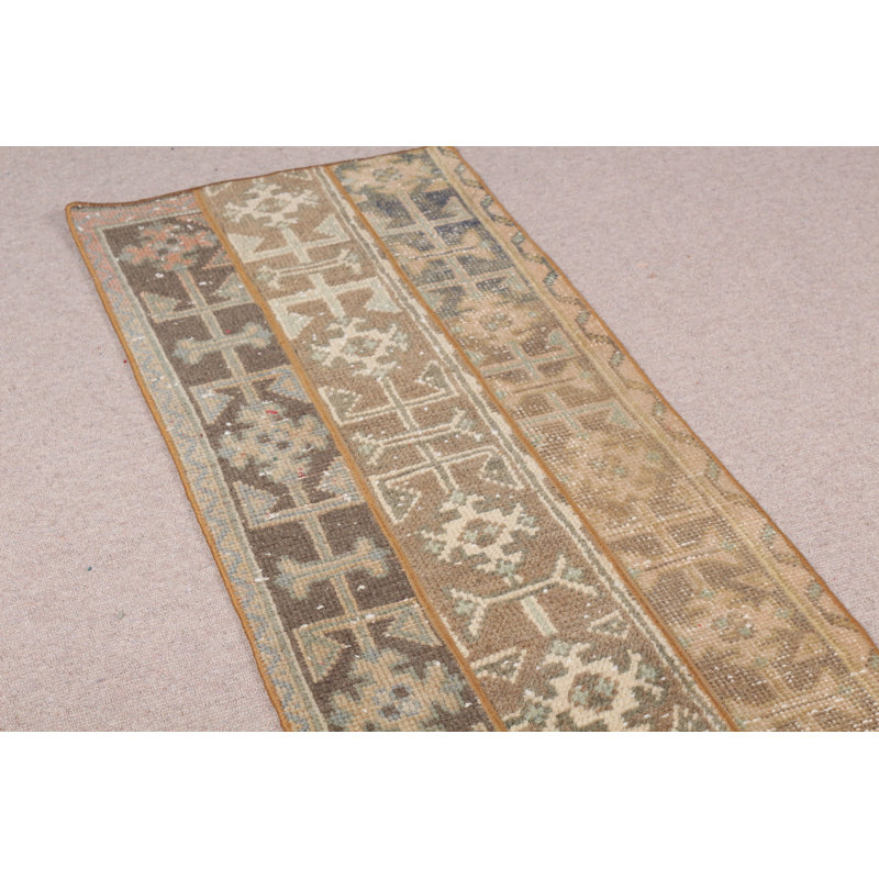 Petits tapis faits à la main en patchwork antique turc en laine brune pour une esthétique bohémienne décorative abstraite dans la maison