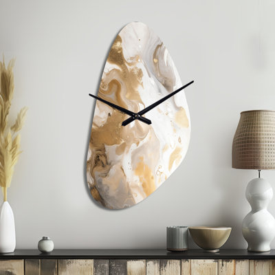 Or et gris A Marble Effect IV - Horloge murale asymétrique en métal, impression d'horloge murale moderne unique