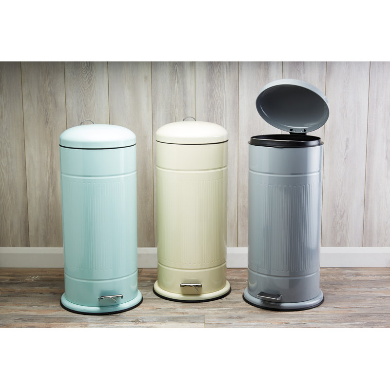 Living Nostalgia 30L Step-On Metal Bin, Cream