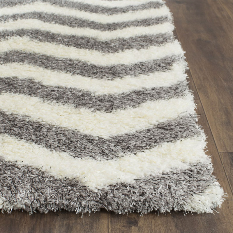 Sgm-Amhold Shag Performance Chevron Rug, Rectangle 6'7" x 9'6"