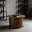 Table basse ronde à plateau relevable avec porte à tambour cannelée et rangement caché, table d'appoint tambour multifonctionnelle avec tablettes ouvertes pour le salon