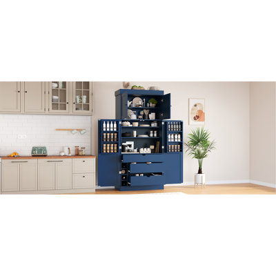 Garde-manger autoportant de 77 po de hauteur, armoire de rangement moderne de style Shaker de L 35 po x l 17,7 po avec tablettes réglables, tablettes de porte, tiroirs et porte-bouteilles, bleu