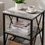 Table d'appoint polyvalente et contemporaine avec construction durable et attrait élégant