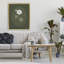 Rose blanche sur cadre flottant émeraude, design par Sally Swatland-1247342095-1247342094