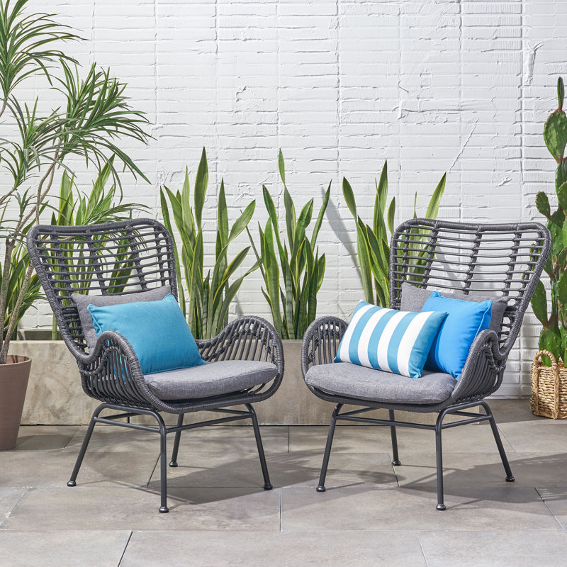 Tapscott Outdoor Lounge Chair, Gray Frame / Dark Gray Cushion