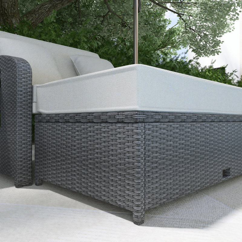 43.7" Wicker Reclining Outdoor Patio Daybed, White