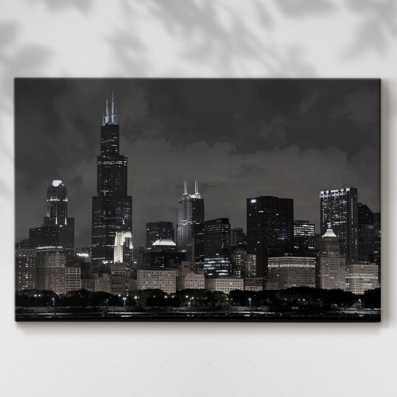 «Gloomy Chicago At Night» sur impression sur toile, H 32 po x l 48 po x P 1,5 po