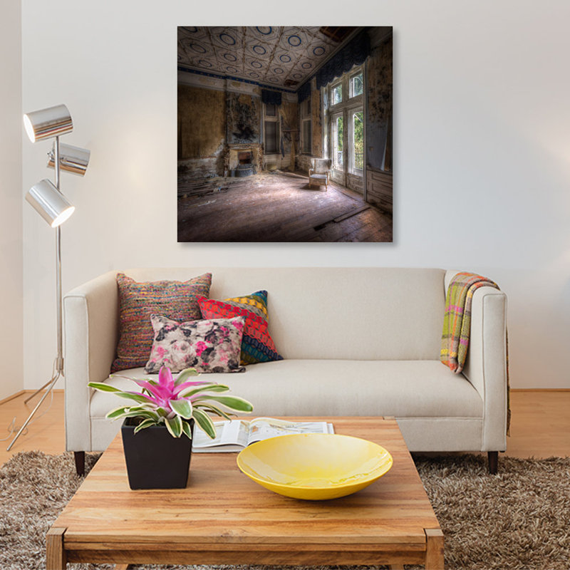 « hotel rouge i », reproduction de photo sur toile, H 12 po x l 12 po x P 1,5 po, Toile tendue, Pas de tapis