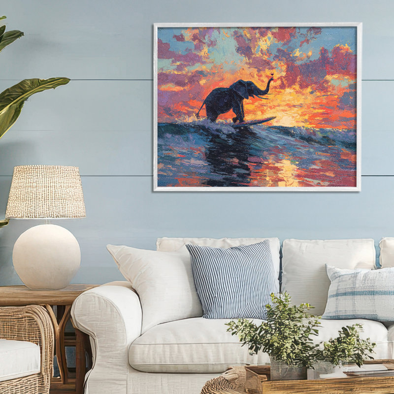 «Sunset Surf Elephant», estampe numérique, conception de Ziwei Li, H 24 po x l 30 po