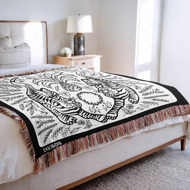 Jeté en mélange de coton Hero Tiger, L 60 po x l 50 po, Noir / blanc cassé