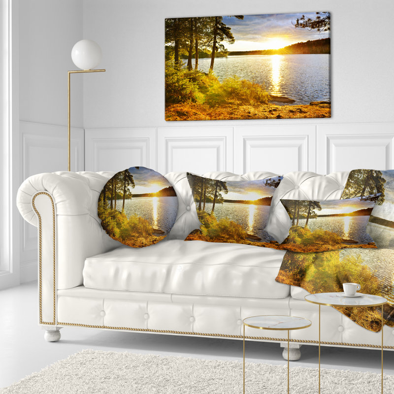 Magnifique vue du coucher de soleil sur le lac - Coussin à imprimé paysage