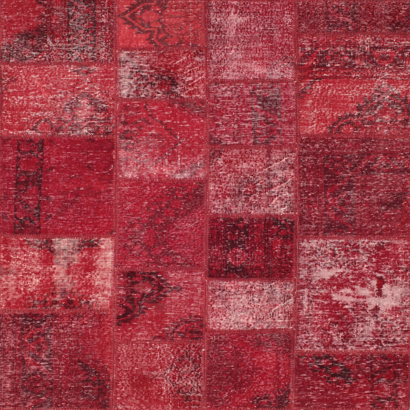 Tapis rouge contemporain, Carré 3 pi