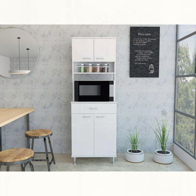 Garde-manger avec comptoir, rangement fermé et ouvert