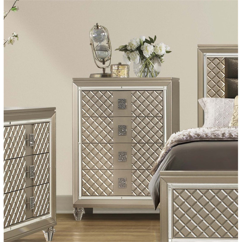 Commode de luxe à 4 tiroirs avec garniture de miroir biseautée et pieds en acrylique, parfaite pour un décor de chambre à coucher glamour