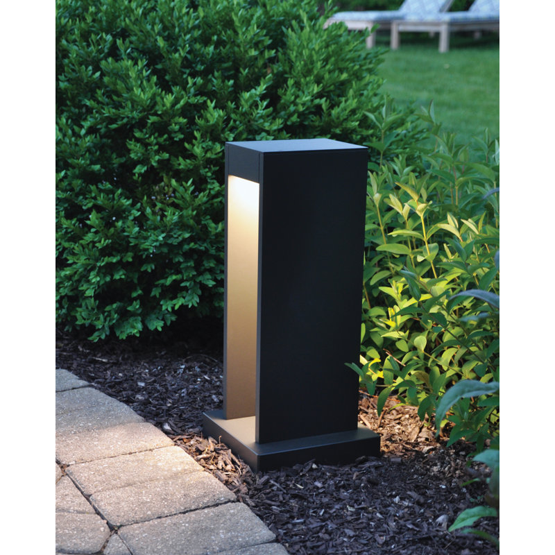Syntra LED Pathway Light, Gray