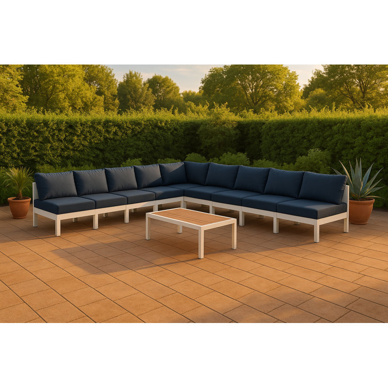 Canapé modulaire d'extérieur de 150 po avec coussins Azaira, Marine, Blanc