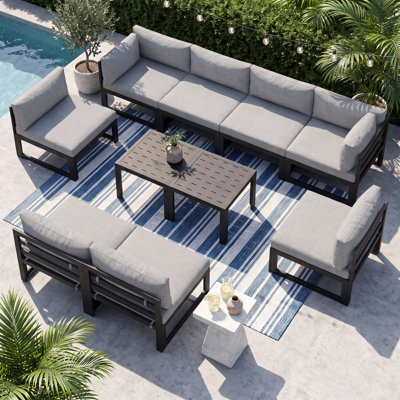 Ensemble de conversation modulaire d'extérieur en aluminium pour 8 personnes avec coussins et table basse Gillean