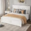 Élégant lit de style champêtre avec un design à panneaux traditionnel et un rangement généreux caché