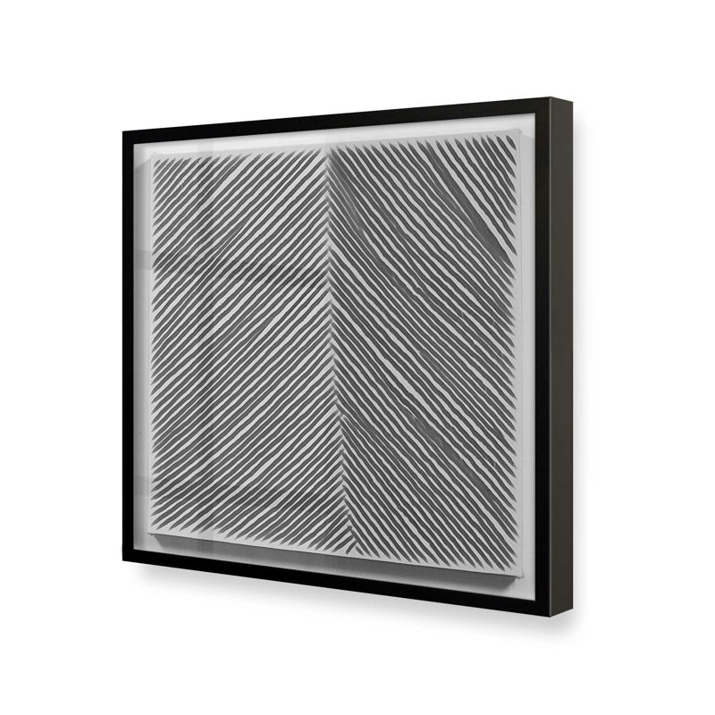 Illusion linéaire IV, H 13,5 po x l 13,5 po, Cadre photo noir satiné