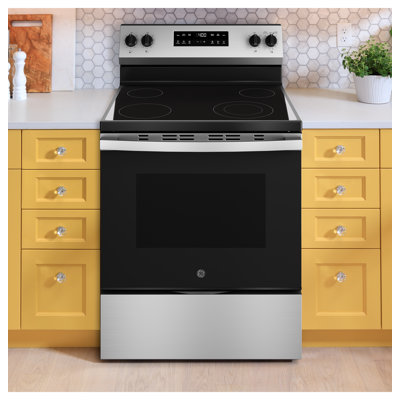 GE 30" Free-Standing Electric Range