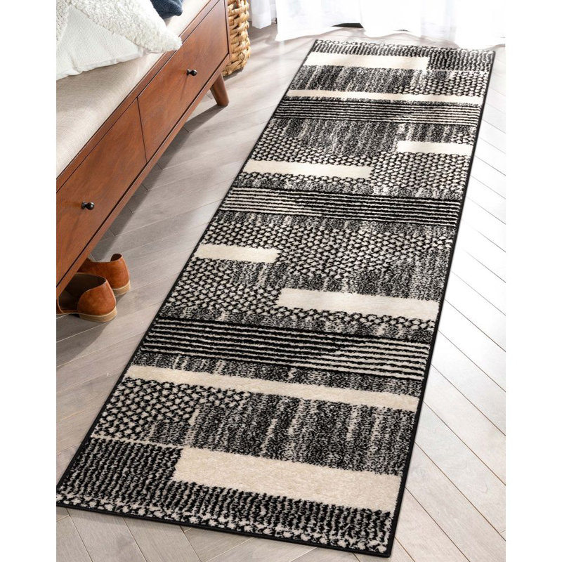  Tapis gris foncé Mystic Athena Tribal, Tapis de couloir 2 pi x 7 pi 3 po