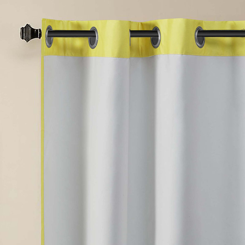 Paire de rideaux obscurcissant avec œillets à chevrons, L 42 po x L 84 po, Jaune