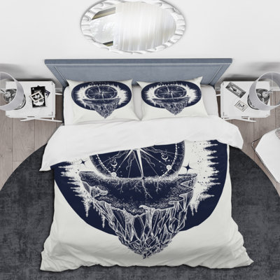 Compass And Mountain - Vintage Duvet Cover Set