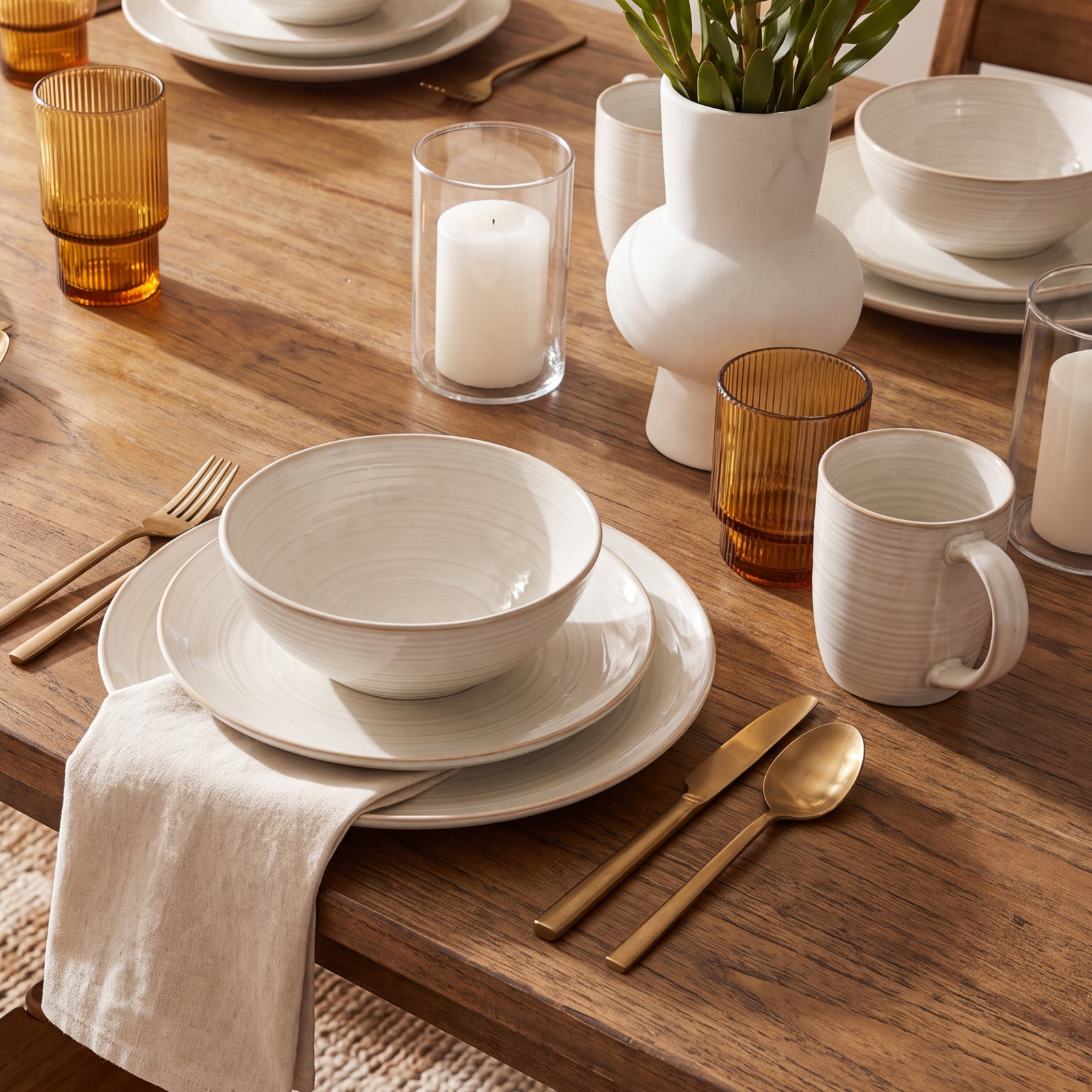 Neree Stoneware Dinnerware Set