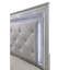 Grand lit moderne avec similicuir, tête de lit, miroir rétroéclairé à DEL et panneau texturé avec lumières au design, aspect beige argenté-2097708136