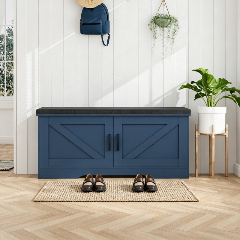Banc de rangement à 2 niveaux avec coussin de siège rembourré, banc de rangement pour chaussures de 39,4 pouces de large avec 2 portes de grange et tablette réglable