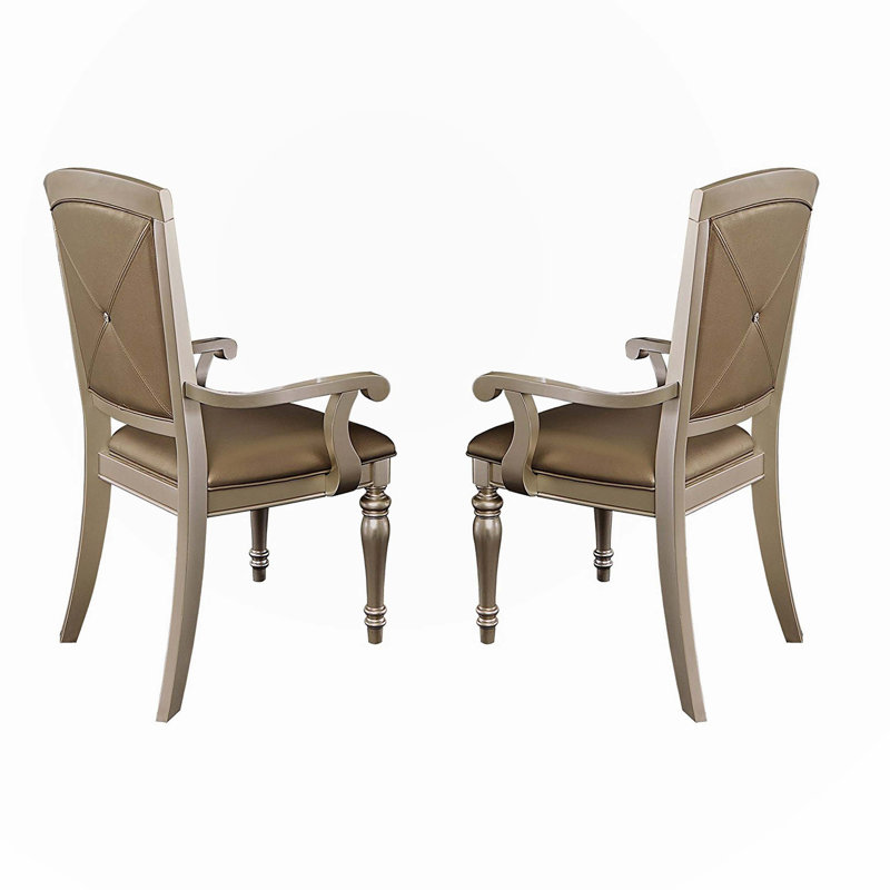 Chaise d'appoint en cuir capitonné Lanyjah