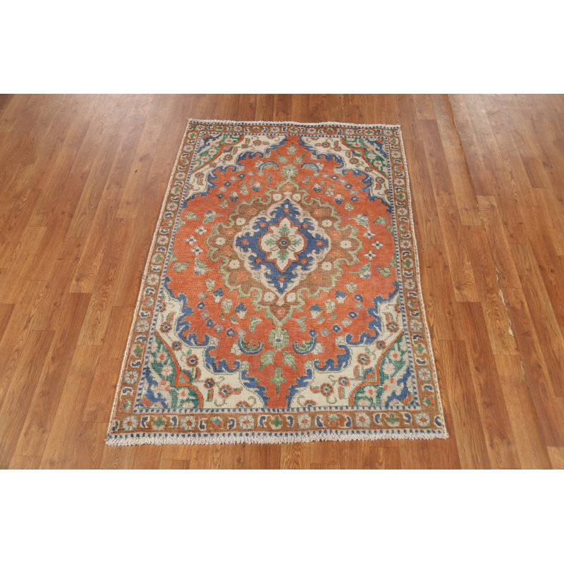 Handmade  Wool Traditional Rug 3x5