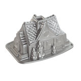 Nordic Ware Bundt® Gingerbread House Fluted Cake Pan