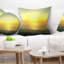 Coussin de soleil sur les eaux beach-123400941