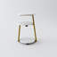 Petite table d'appoint ronde avec rangement à 3 niveaux - table de bout en or blanc, table de chevet à structure métallique robuste, table basse compacte pour le salon de la chambre à coucher