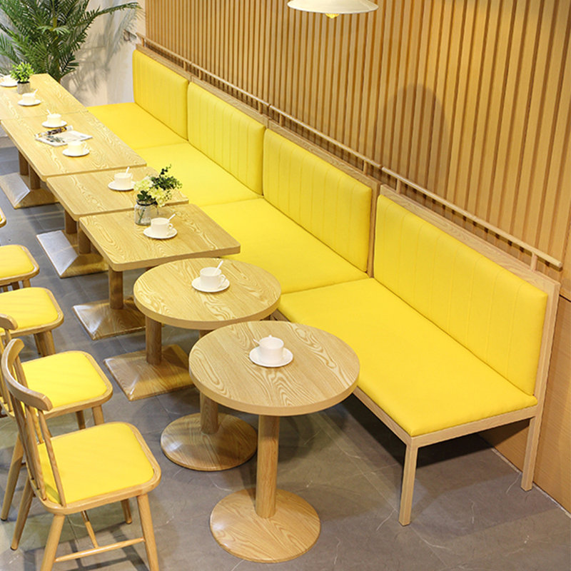 Banc de café léger et luxueux