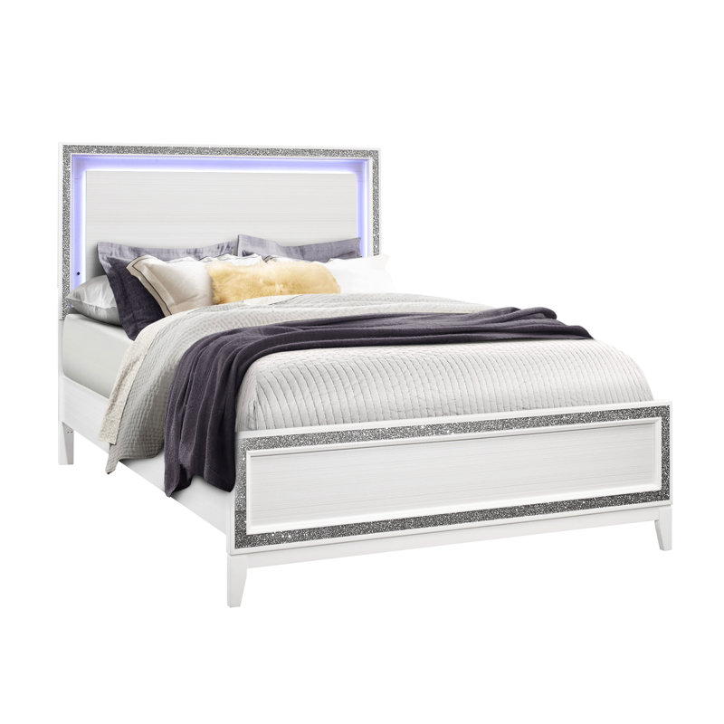 Grand lit blanc avec attrait transitionnel et accents de cristal blanc pailleté - Delight, Grand lit
