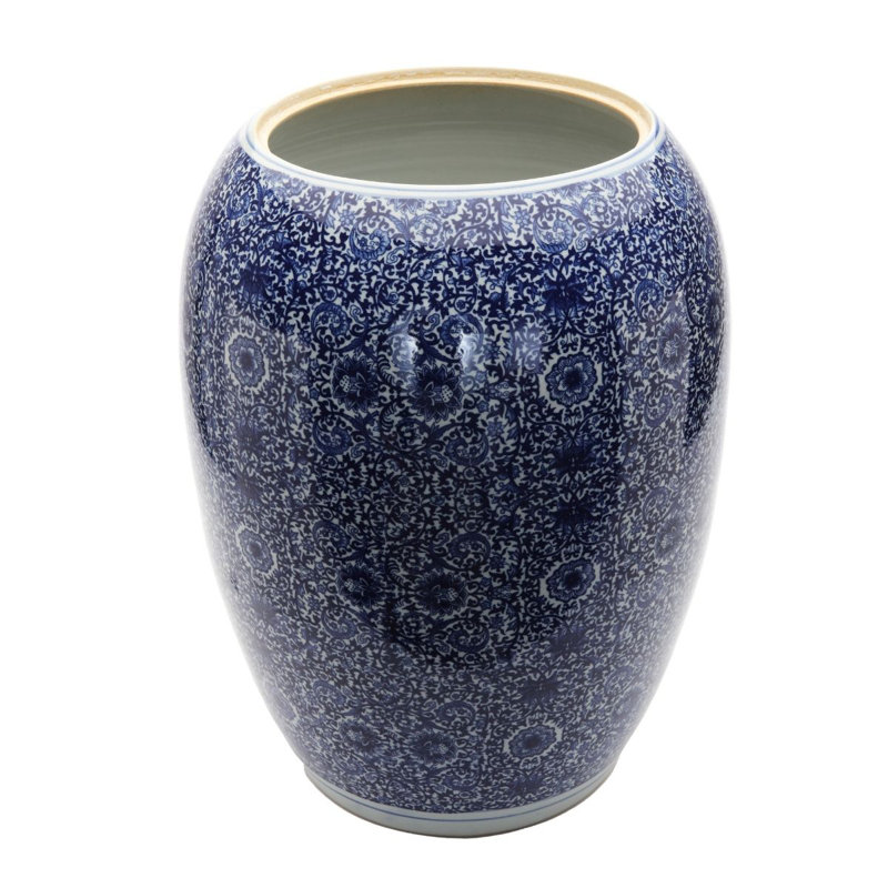 Pot en porcelaine fait à la main