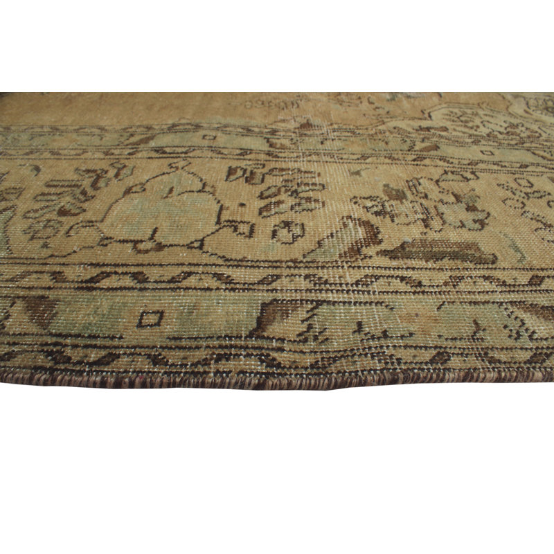 Tapis doré finement vieilli Kaylaann