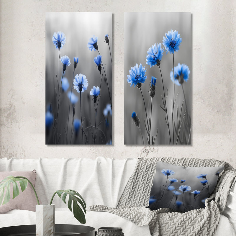 Meadows Of Blue Cornflowers I - Cornflowers Wall Art 2 Pieces Set, Toile tendue, H 28 po x l 24 po