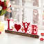 Décoration «Valentine» en bois pour la Saint-Valentin - plateau de table et plateau à niveaux