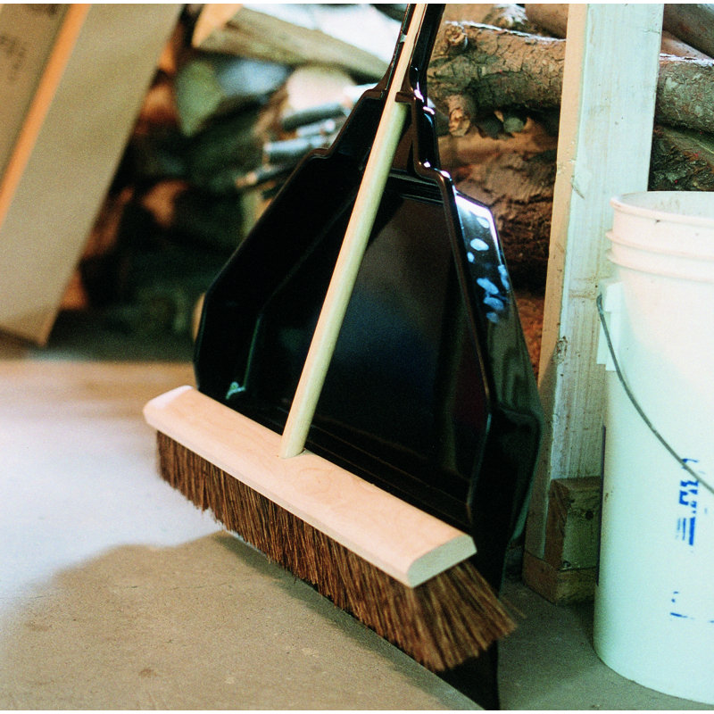 Balai à poussière pour jardin et garage