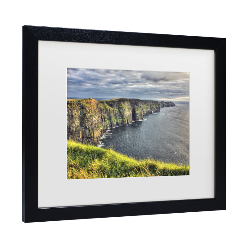Art mural encadré - Décoration murale «Cliff of Moher Ireland» par Pierre Leclerc avec cadre mat - Art du salon, de la cuisine et de la salle de bain - 11 x 14