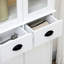 Garde-manger autoportant blanc de 61 po avec tablettes réglables, 2 tiroirs et portes silencieuses à fermeture en douceur dans un espace de vie fascinant