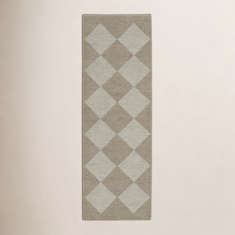 Winnie Wool Checkered Area Rug in Beige/Tan, Runner 2'6" x 8' 