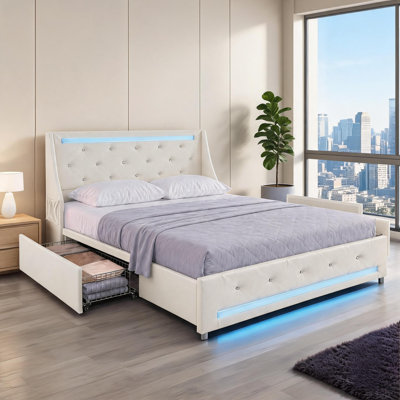 Structure de lit tapissier grand pour chambre à coucher, similicuir blanc propre avec lumières DEL, tiroirs de rangement et station de charge intégrée