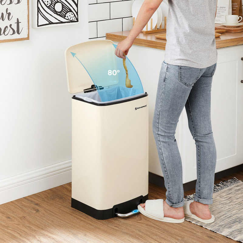 30 Litre Step On Trash Can, Beige