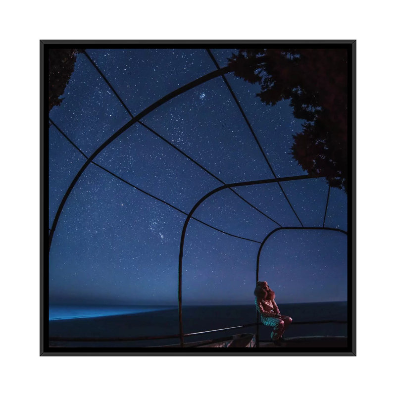 « Crimée Sky » par Hobopeeba-reproduction de photo, Toile avec cadre noir, Pas de tapis, H 18 po x l 18 po x 1,5 po